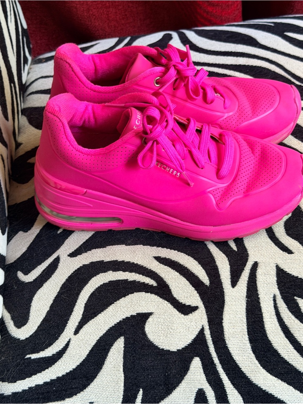 Sketchers Hot Pink Athletic Tennis Shoes Sneakers